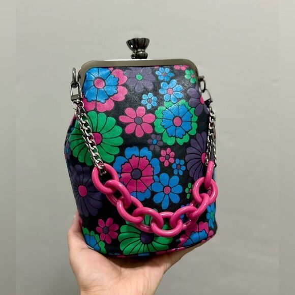 Colorful Floral Genuine Leather Diamond Shaped Push-lock Bucket Bag/Crossbody - Picture 5 of 16